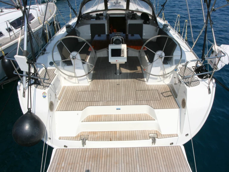 Hire a Bavaria Cruiser 46 Pula