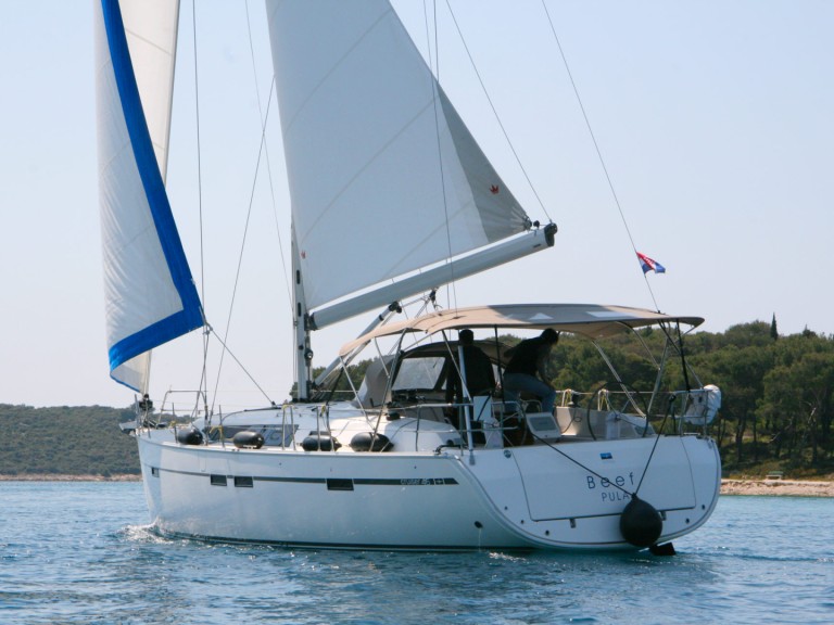 Yacht hire Pula cheap Cruiser 46