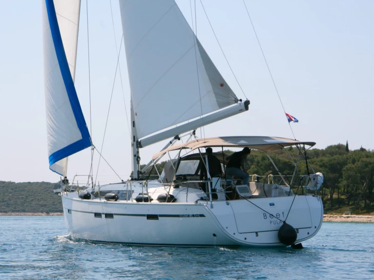 Yacht hire Pula cheap Cruiser 46