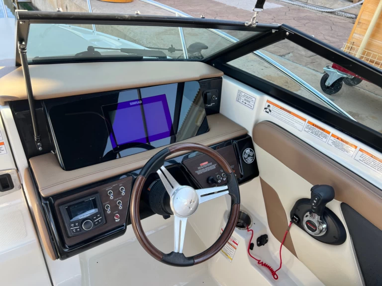 Hire Motorboat with or without skipper Sea Ray El Toro