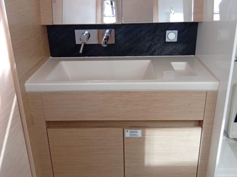 Hire Sailboat Hanse with a boat licence