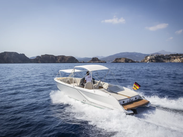 Yacht hire El Toro cheap 858 fantom Air