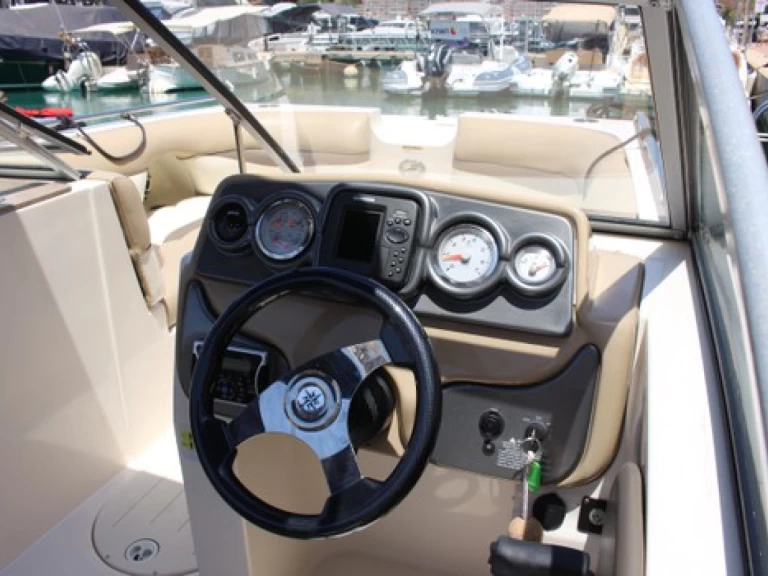 Motorboat hire in Portals Nous - Starcraft SCX 200