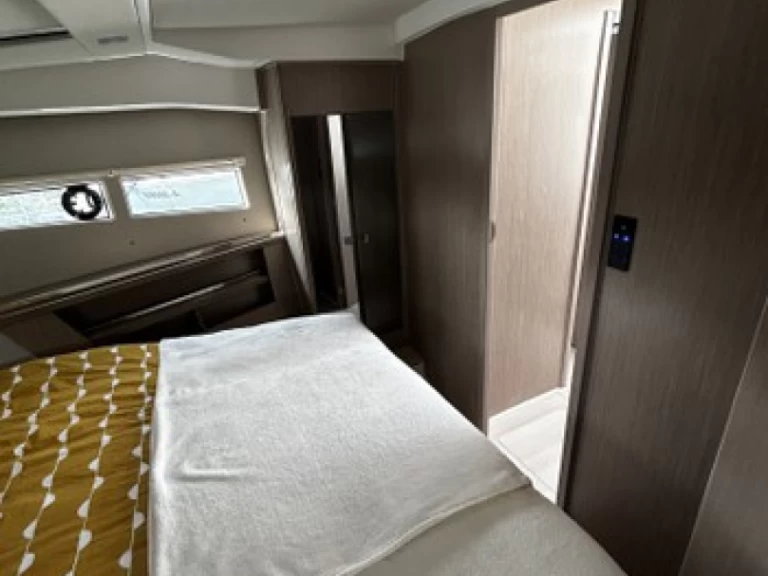 Motorboat to hire El Toro at the best price