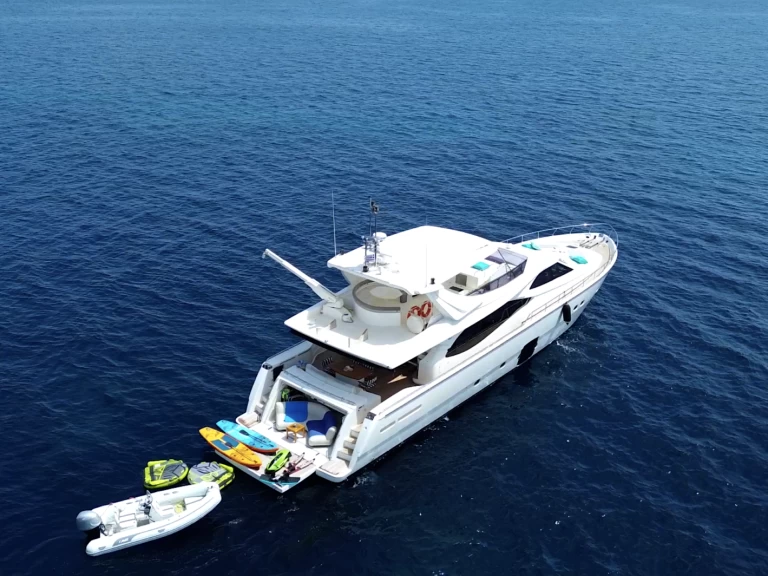 Luxury Yacht hire in Glyfada - Ferretti Ferretti 780