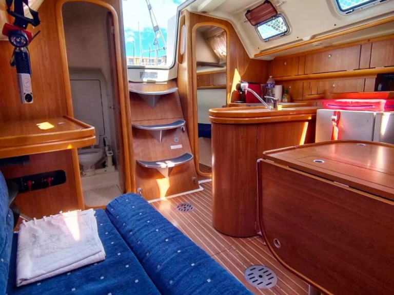 Yacht hire La Seyne-sur-Mer cheap Etap 34 S