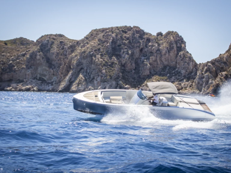 Hire Motorboat with or without skipper Frauscher El Toro