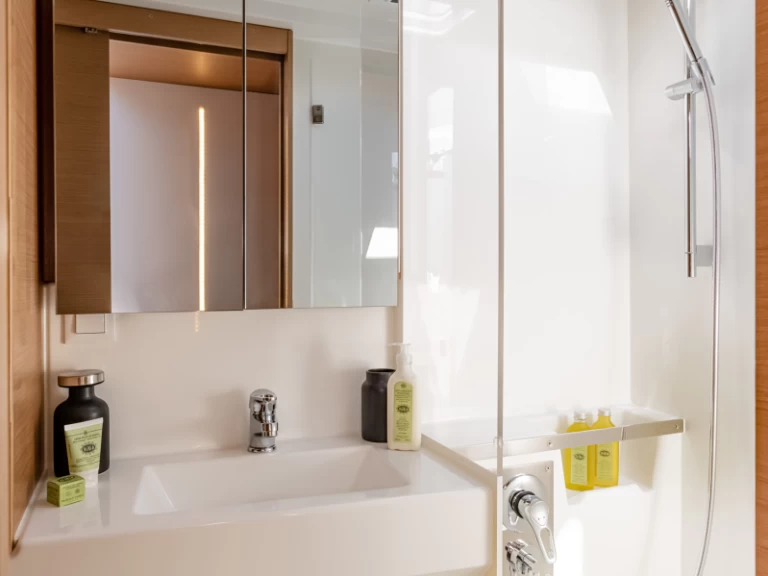 Hire Catamaran with or without skipper Excess Canet-en-Roussillon