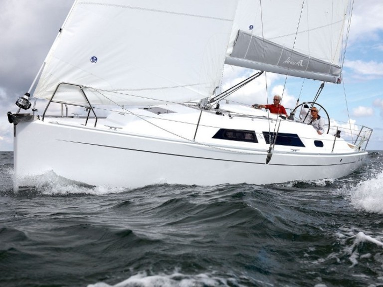 Charter a Hanse Hanse 325 in Alimos on Samboat