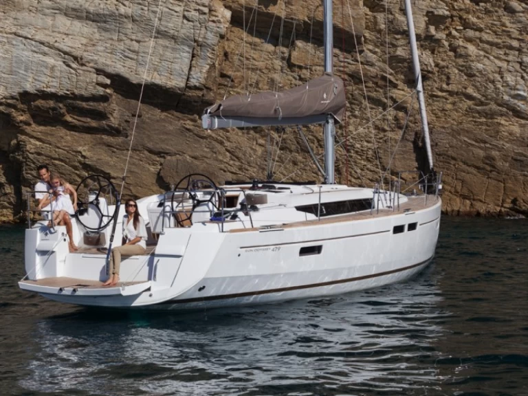 Yacht hire Benitses cheap Sun Odyssey 479