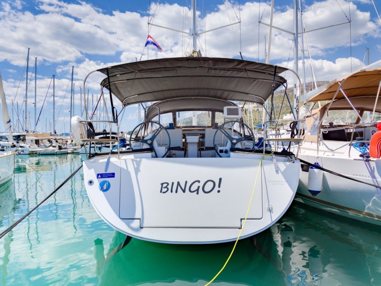 Hire a Elan Impression 50 Seget Donji