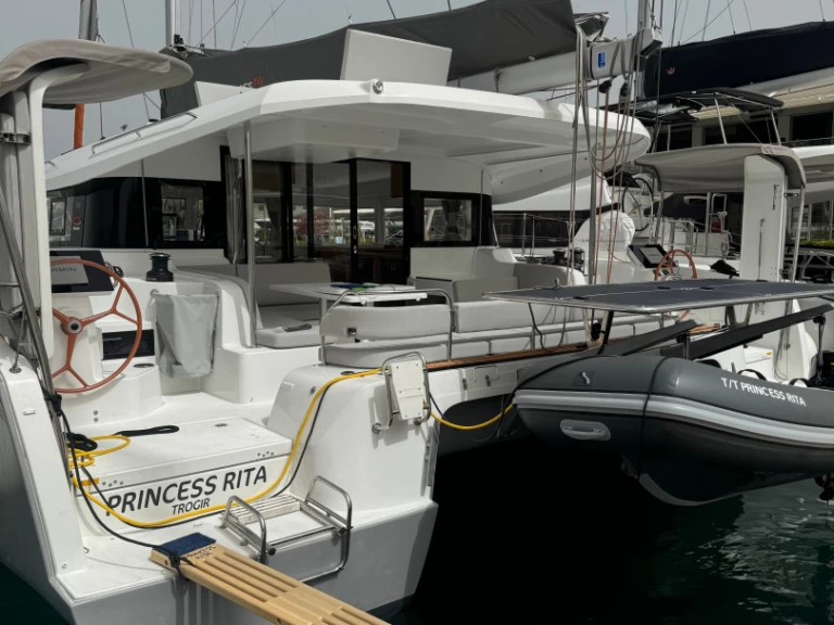 Charter a Excess Excess 14 in Seget Donji on Samboat