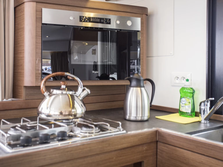 Yacht hire Trogir cheap Lagoon 42