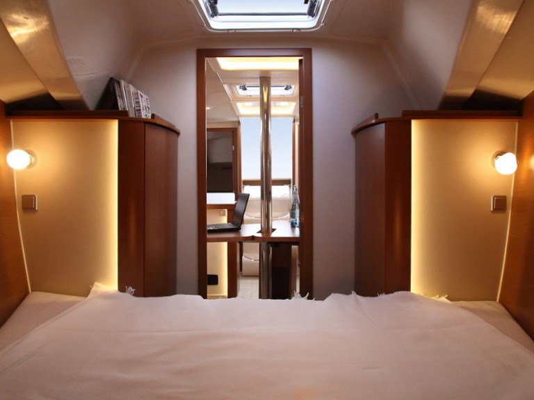 Yacht charter Alimos - Hanse Hanse 325 on SamBoat