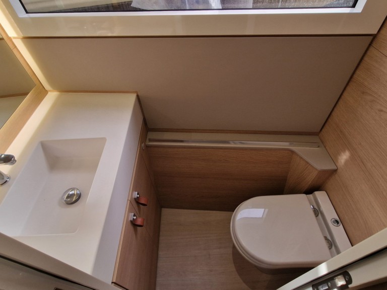 Charter a Aventura Aventura 45 in Seget Donji on Samboat