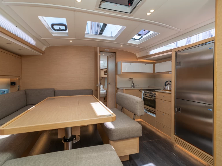 Charter a Dufour Dufour 470 in Trogir on Samboat