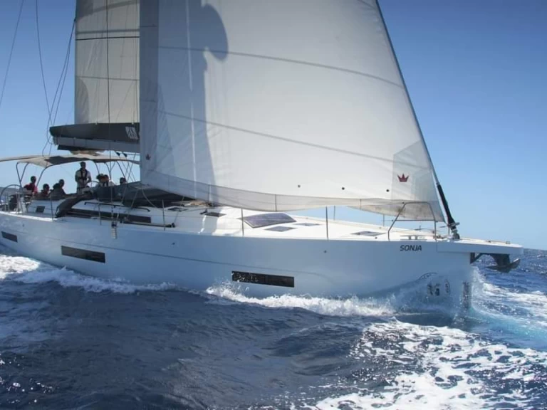 Yacht charter Seget Donji - Dufour Dufour 530 on SamBoat