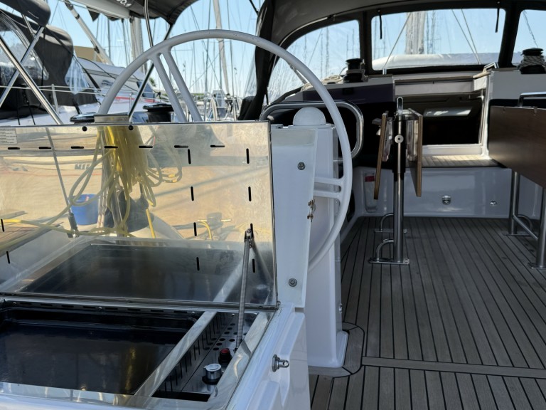 Sailboat hire in Seget Donji - Elan Impression 50.1