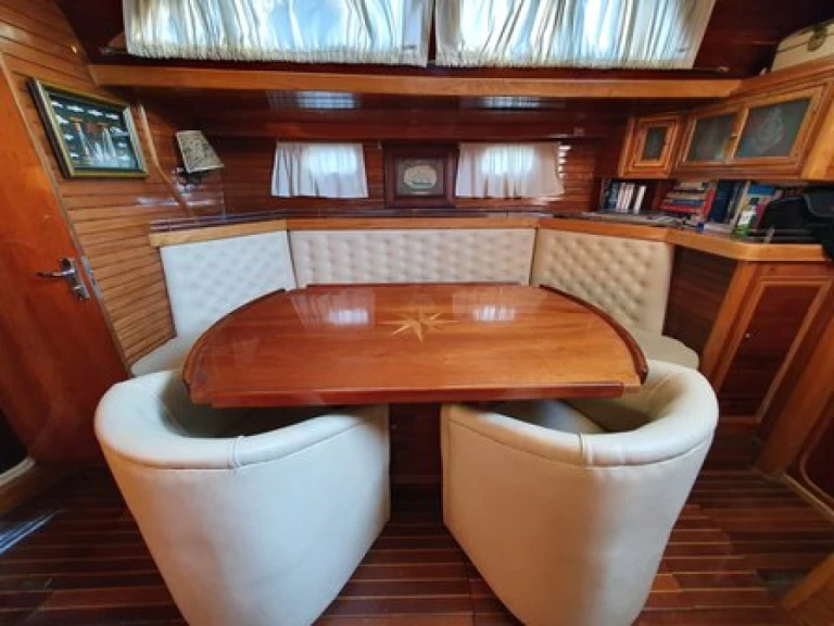 Yacht charter Olbia - Anassis Atlantic 61 on SamBoat