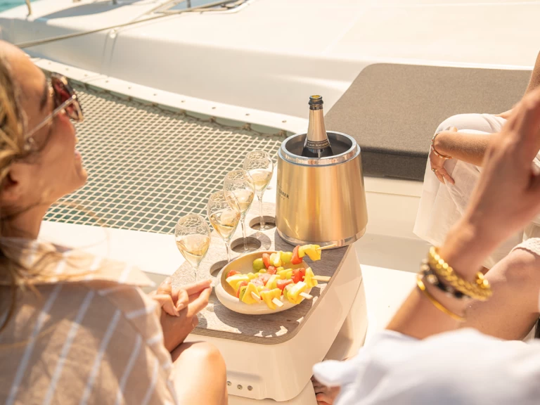 Yacht charter La Grande-Motte - Lagoon Lagoon 46 on SamBoat