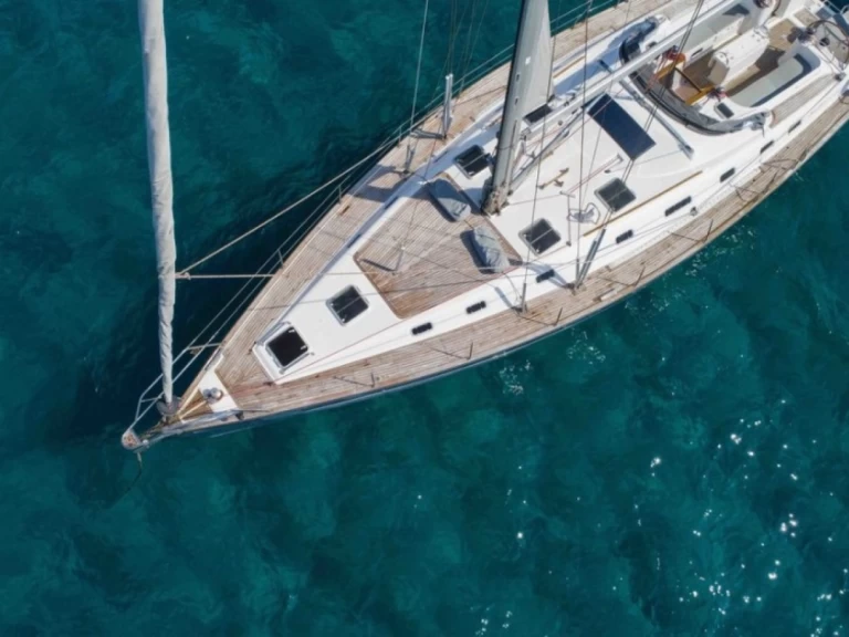 Hire Sailboat with or without skipper Ocean Yachts Foinikas