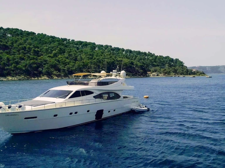 Luxury Yacht to hire Split at the best price