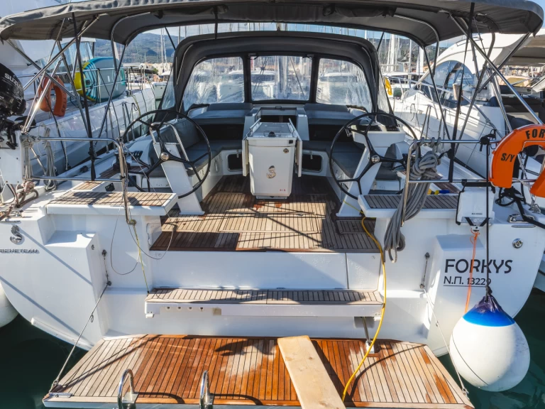 Yacht hire Lefkáda cheap Oceanis 51.1