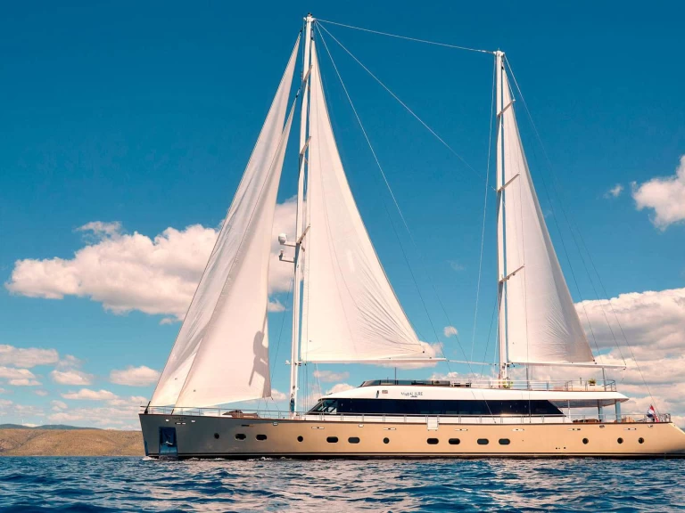 Luxury Yacht to hire Split at the best price