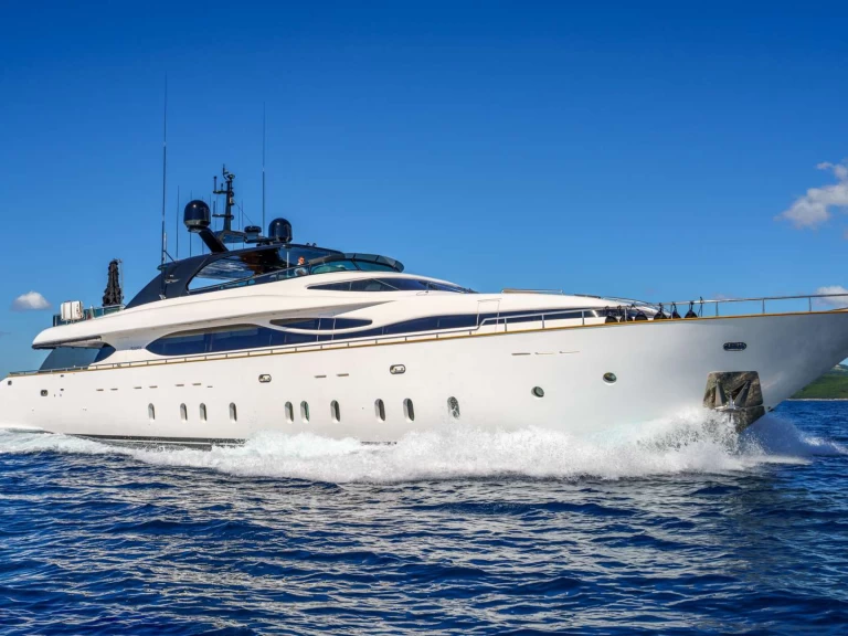 Hire a Maiora CYNTHIA Makarska