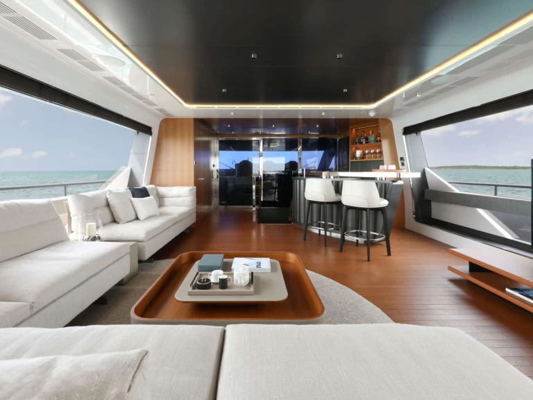 Hire Luxury Yacht with or without skipper Ocean alexander Tampa