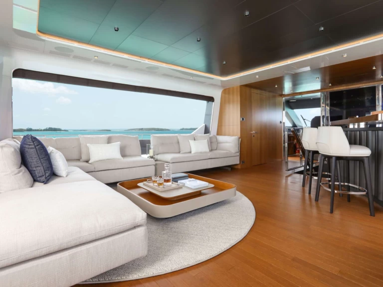 Hire Luxury Yacht Ocean alexander with a boat licence