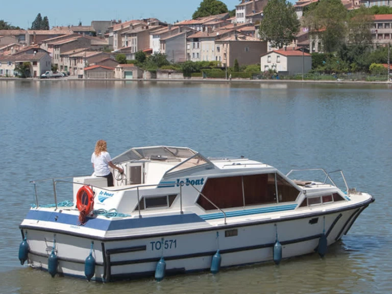 Hire Motorboat with or without skipper Le Boat Carrick on Shannon