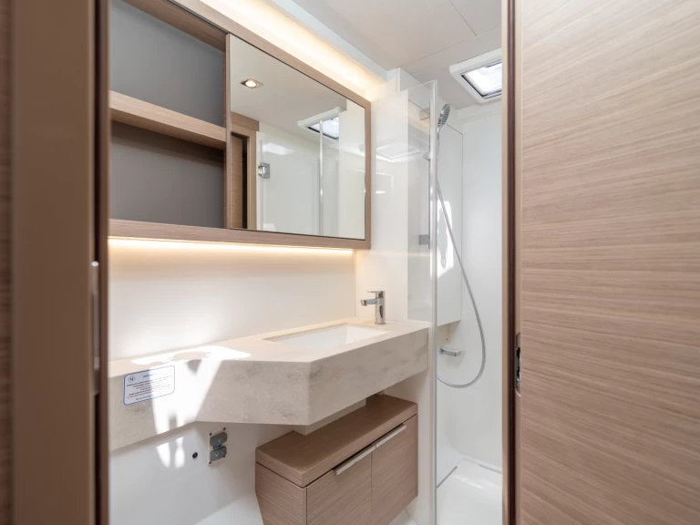 Charter a Lagoon Lagoon 51 in Trogir on Samboat