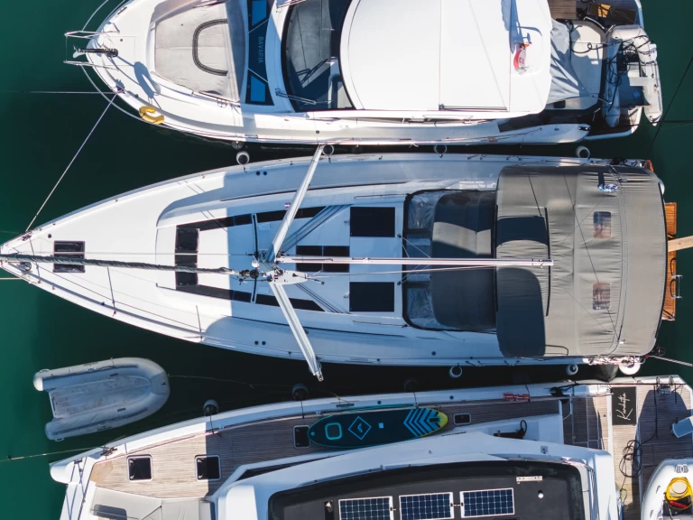 Bénéteau Oceanis 51.1 charter bareboat or skippered in  Lefkáda