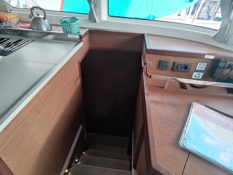 Catamaran hire in Trogir - Lagoon Lagoon 46