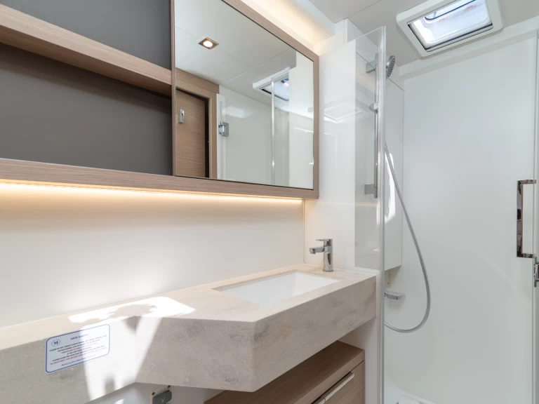 Catamaran hire in Trogir - Lagoon Lagoon 51