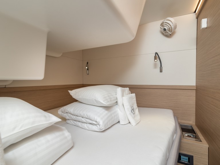 Hire Catamaran with or without skipper Lagoon Trogir