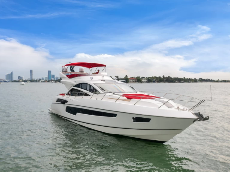 Hire Luxury Yacht Sunseeker with a boat licence