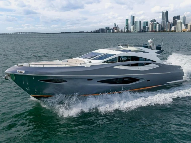Yacht hire Miami Beach cheap 80