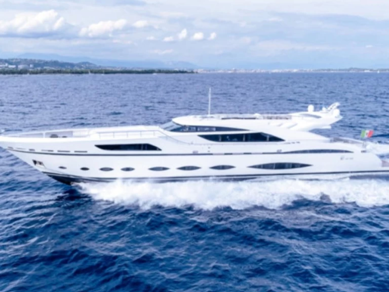 Yacht hire Portofino cheap 145