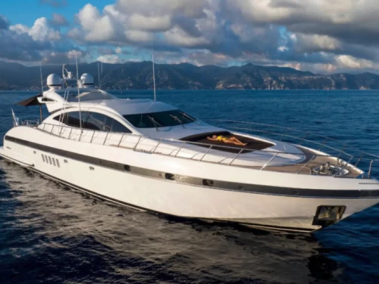 Yacht hire Portofino cheap 92