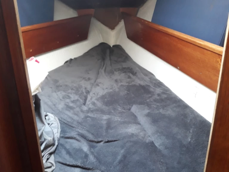 Sailboat to hire Saint-Brieuc at the best price