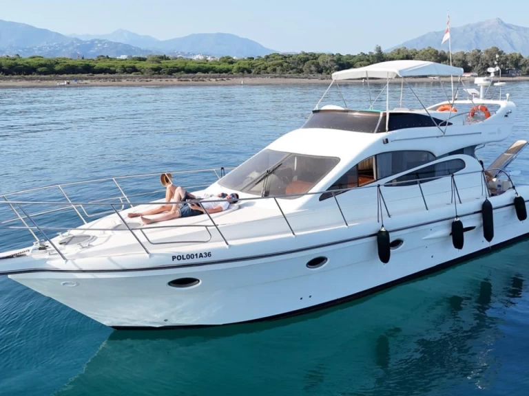 Hire Luxury Yacht with or without skipper Doqueve Marbella