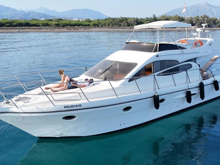 Hire Luxury Yacht with or without skipper Doqueve Marbella
