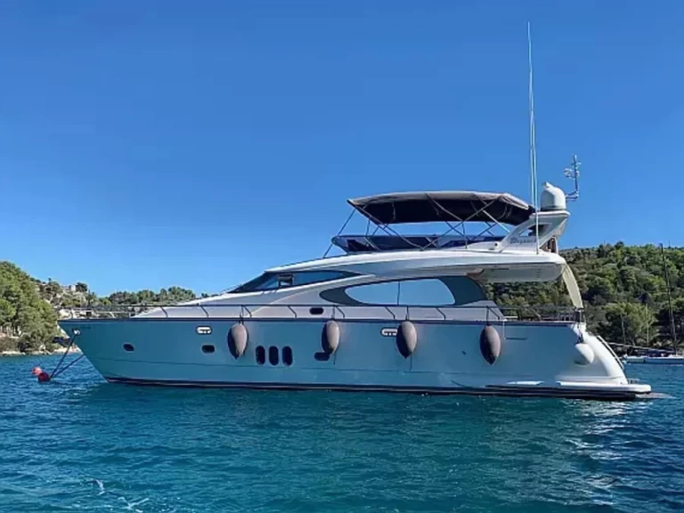 Elegance Yachts Elegance 60 Fly charter bareboat or skippered in  Drage