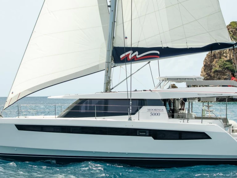 Hire Catamaran Leopard with a boat licence