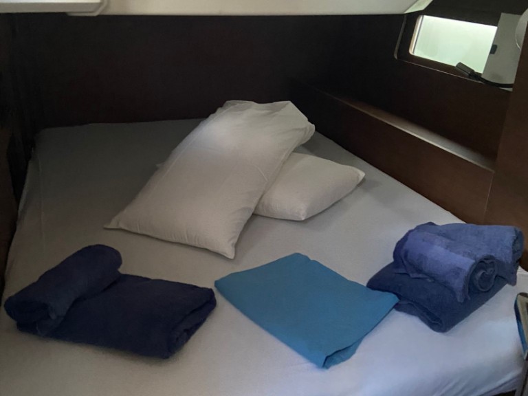 Sailboat hire in Cannigione - Bénéteau Oceanis 46.1