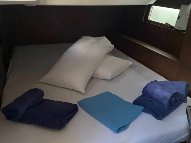 Sailboat hire in Cannigione - Bénéteau Oceanis 46.1