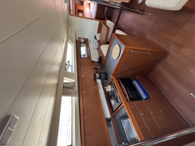 Sailboat hire in Kos - Bénéteau Oceanis 41