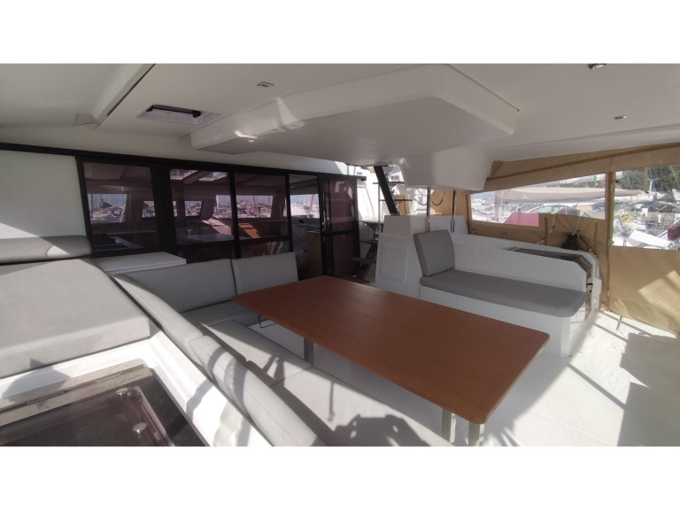 Hire Catamaran with or without skipper Fountaine Pajot Castellammare di Stabia